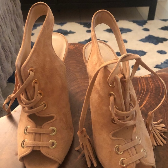 Club Monaco peach sandals. Size 37 - Picture 1 of 3